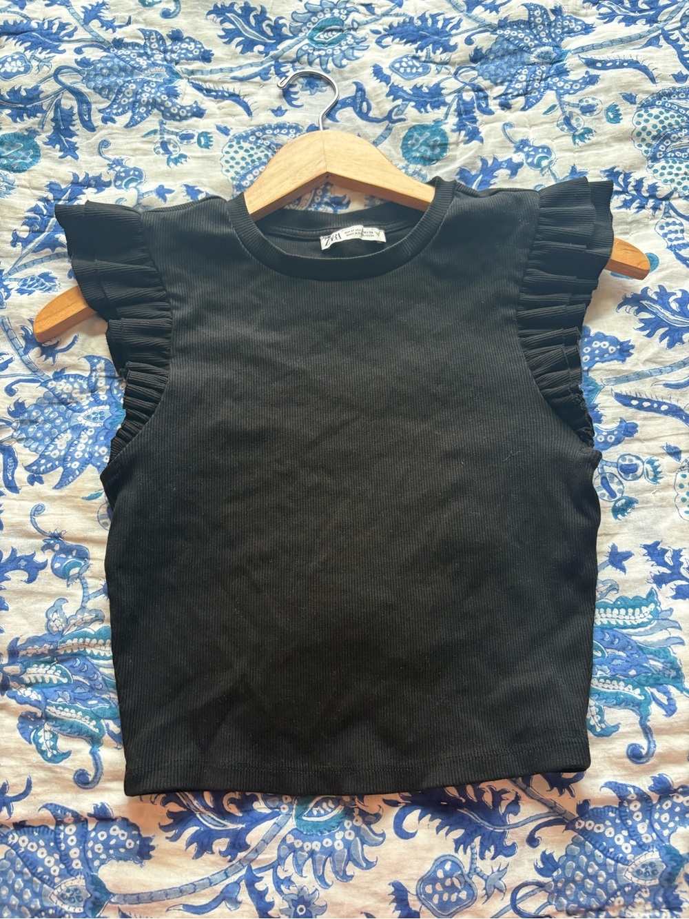Zara Black Ruffle Sleeve Ribbed short sleeve Top